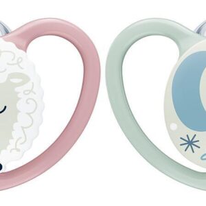 NUK биберон залъгалка силикон 18-36мес. 2бр. Space Night светеща, Овца + кутийка за съхранение и стерилизация в микровълнова